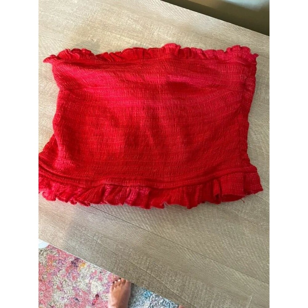 Urban outfitters cropped red smocked tube top sz M